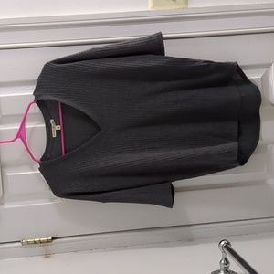 Express V-neck Gray Knit Top, Size Small